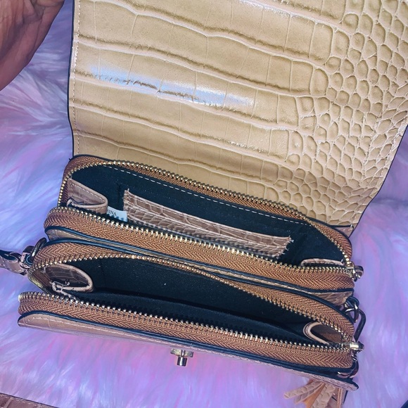 Cute Shoulder bag 🌟⭐️ - Picture 5 of 9